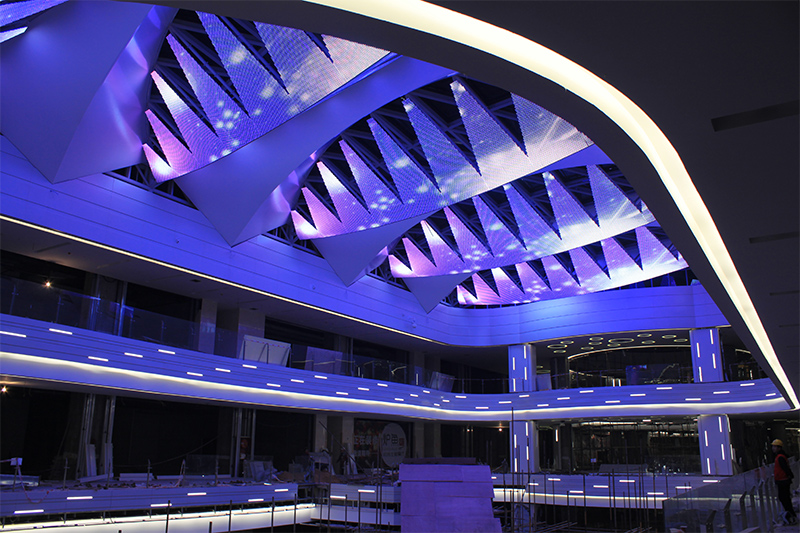 九江欢乐城通明异形天幕项目